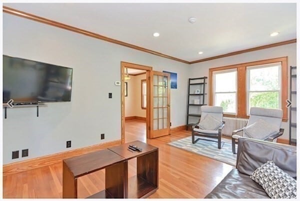 Building Photo - 36 Alleyne St