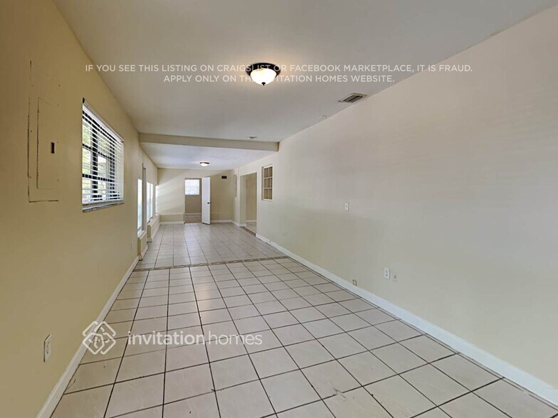 Building Photo - 1841 NW 185th St