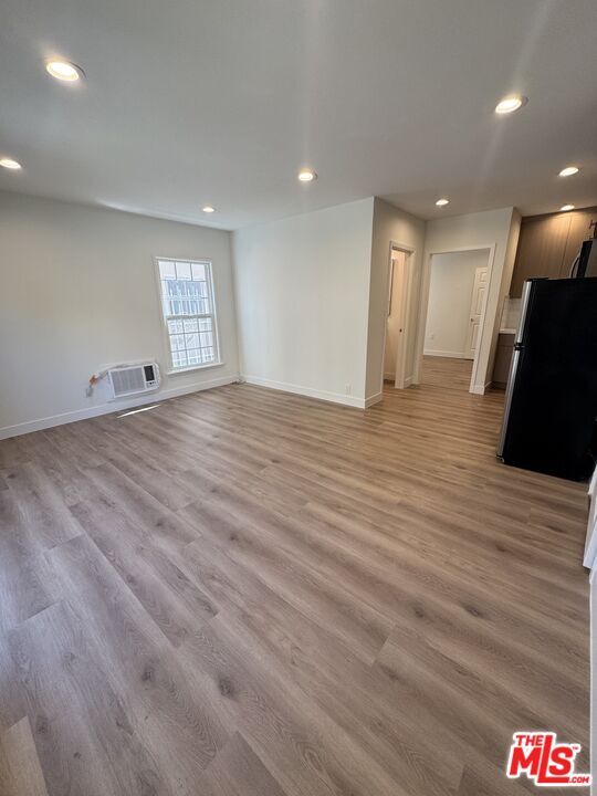 Building Photo - 137 Crescent Dr