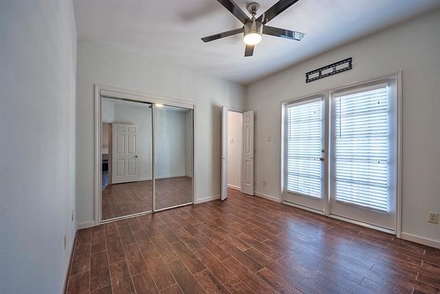 Building Photo - 4800 W Lovers Ln