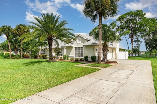 Building Photo - 3897 Peacock Dr