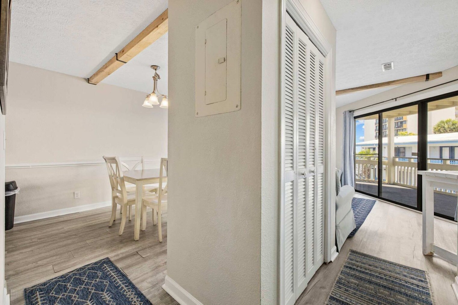 Building Photo - 2805 N Ocean Blvd