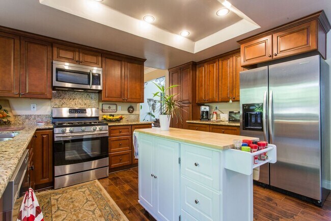 Building Photo - 30311 Goodspring Dr