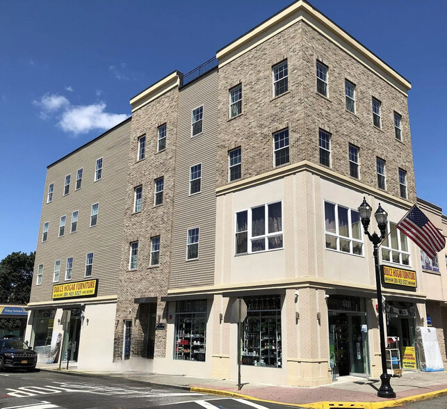 Primary Photo - 4401 BERGENLINE Ave