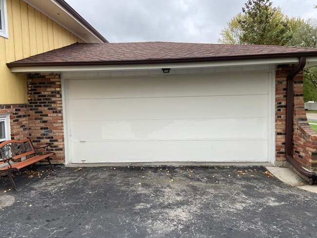 Building Photo - 13633 Cherry Ln
