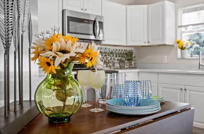 Building Photo - 2715 Lee St