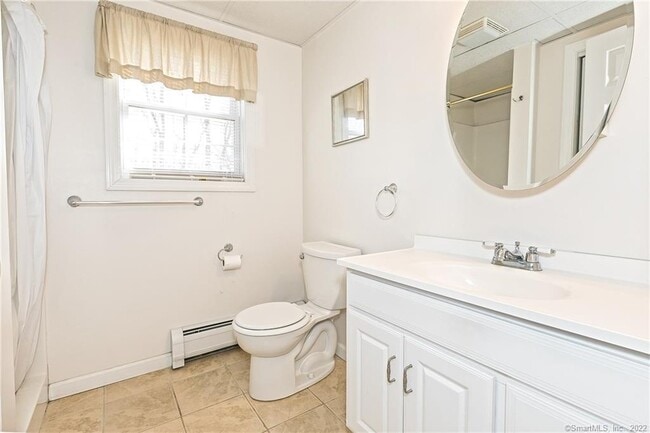 Building Photo - 15 Indian Hill Ln