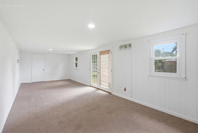 Building Photo - 206 Hiawatha Trail