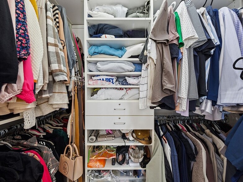 Building Photo - 1030 N State St