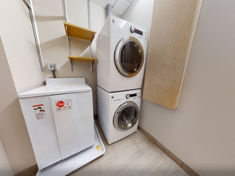 Building Photo - 114 Mount Auburn St