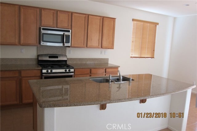 Building Photo - 38209 Divot Dr