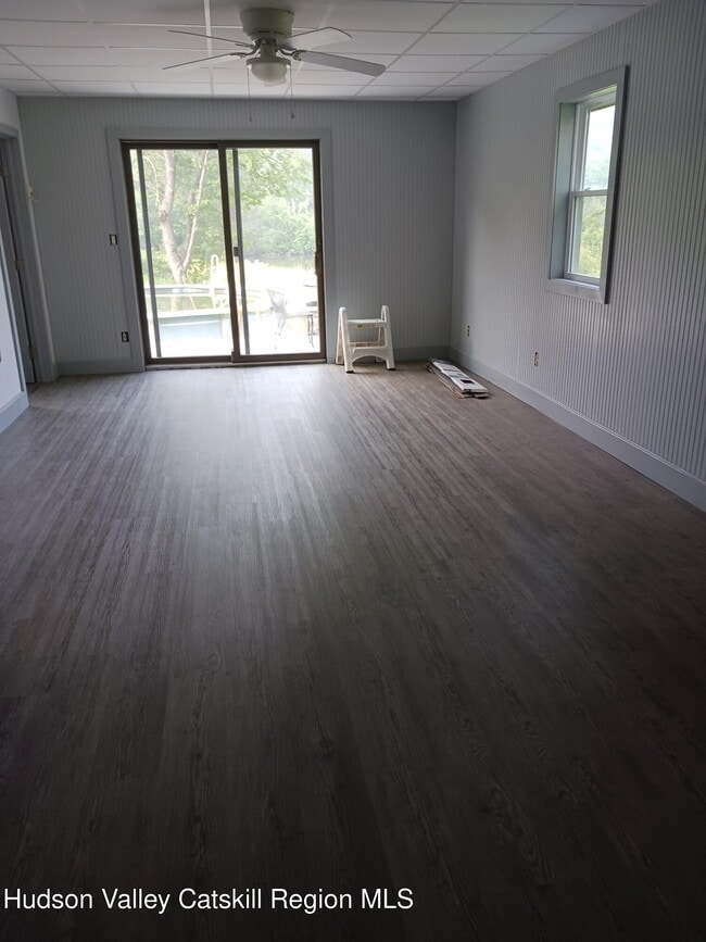 Building Photo - 540 Lakeview Terrace