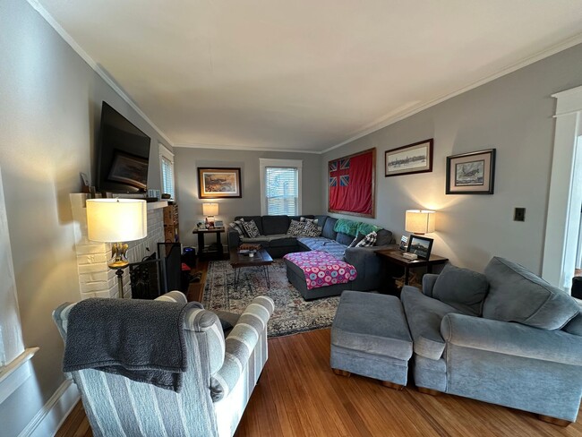 Building Photo - Traditional 2-Story Colonial