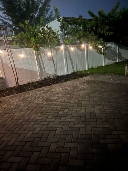 Building Photo - 2300 11th Avenue-Private Pvt