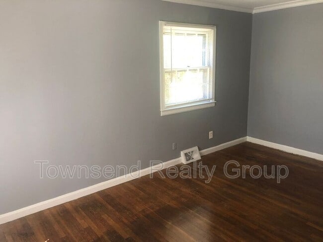 Building Photo - 2133 Jennie Linn Dr