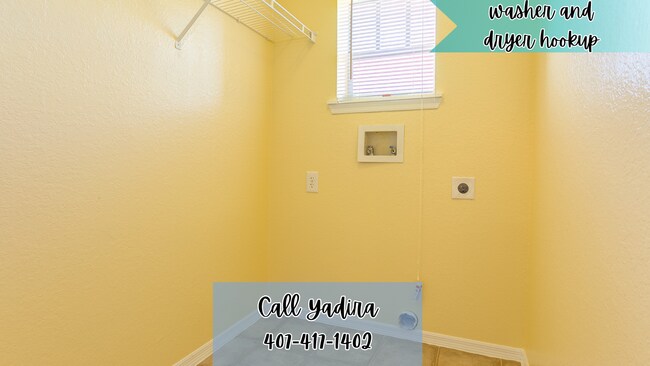 Building Photo - Beautiful second floor unit with 2 bedroom...