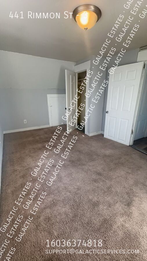 Building Photo - 441 Rimmon St