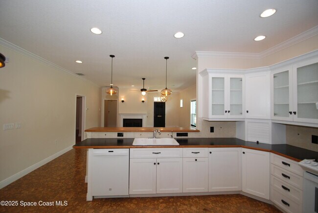 Building Photo - 406 Palmetto Ave
