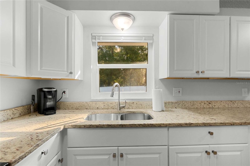 Building Photo - 14700 State St