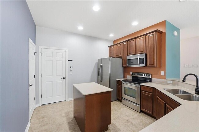 Building Photo - 5427 Leighton Ln