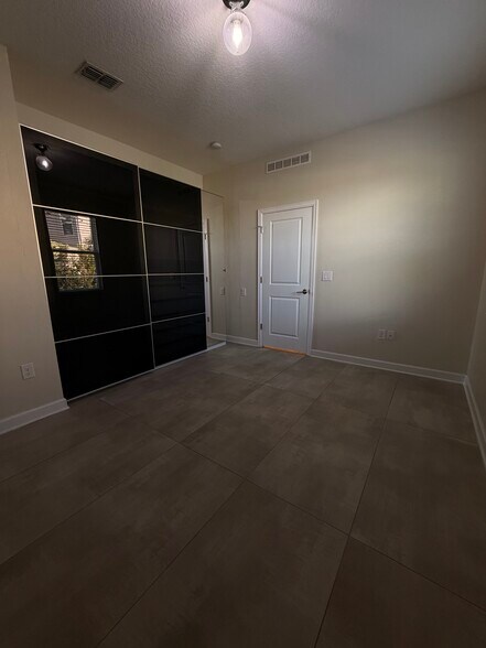 Building Photo - 4452 Seven Canyons Dr