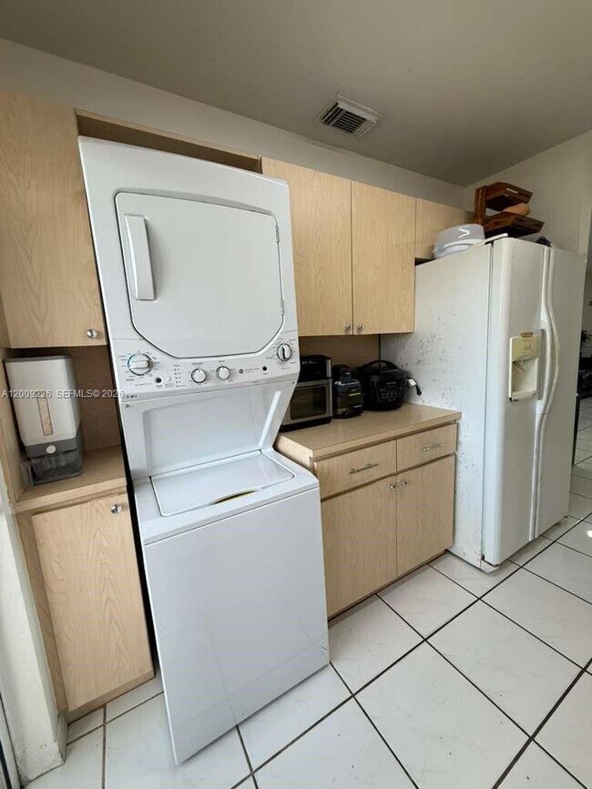 Building Photo - 3514 W 76th St