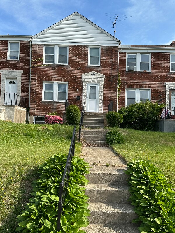 Building Photo - 1504 E Cold Spring Ln
