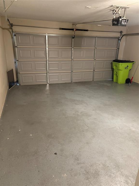 Building Photo - 1402 Township Ct