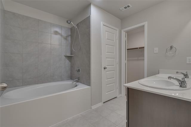 Building Photo - 2848 Brittlebush Dr
