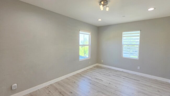 Building Photo - 5140 Buckwheat St