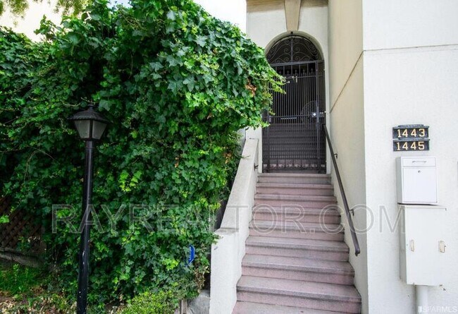 Building Photo - 1445 Lombard St