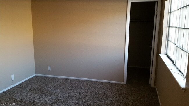 Building Photo - 1745 Mt Hood St