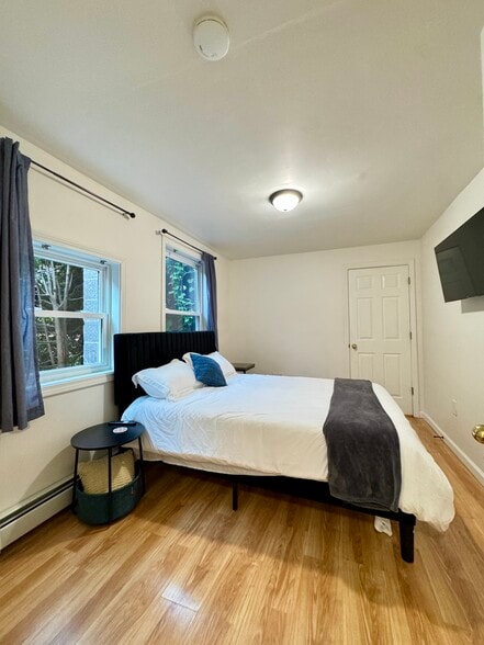 Building Photo - 26A Park St