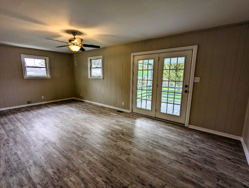Building Photo - 303 Granvil Dr