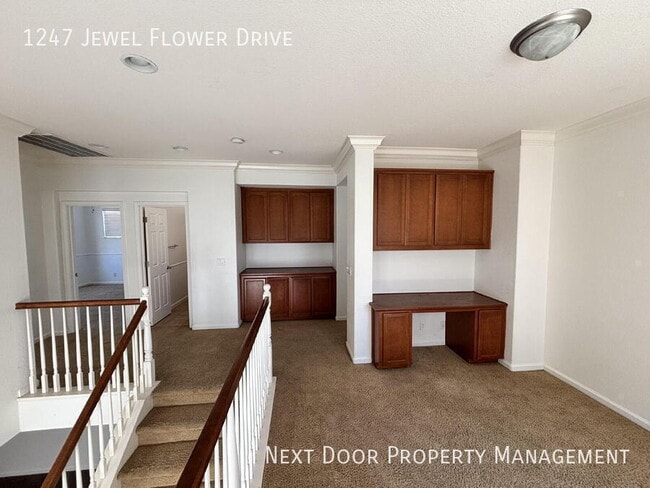 Building Photo - 1247 Jewel Flower Dr