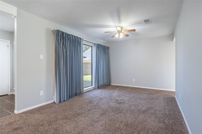 Building Photo - 10215 Kirkwren Dr