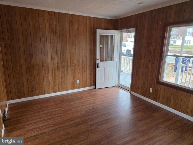 Building Photo - 239 Belleview Ave