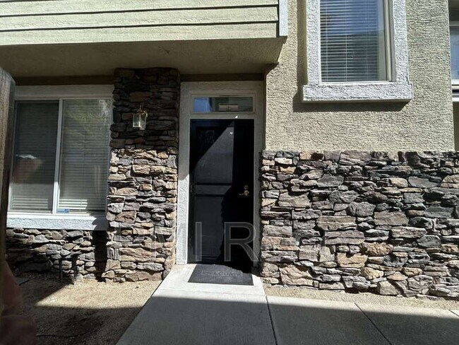 Building Photo - 3871 Warren Way