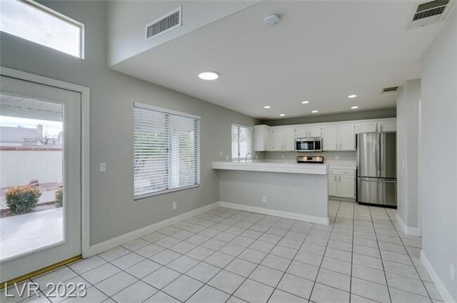 Building Photo - STUNNING 2 STORY HOME IN SUMMERLIN WITH POOL 89134