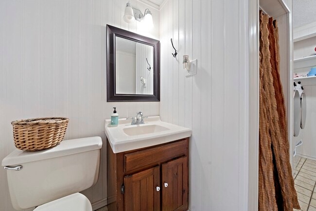 Building Photo - 20 Trayer Rd