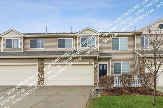 Primary Photo - 3 Bedroom 2.5 Bath Townhome. Waukee Schools!!