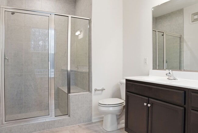 Building Photo - Stylish Townhouse Living in the Heart of Williamsburg