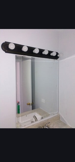 Building Photo - 2216 W Nichols Rd