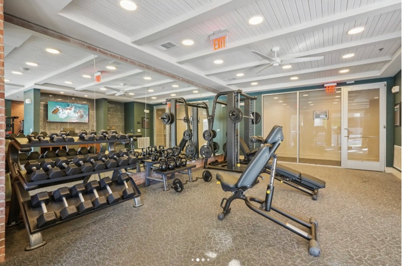 Building Photo - 2100 E Vickery Blvd