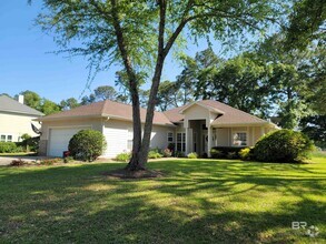 Building Photo - 604 Pinehurst Point