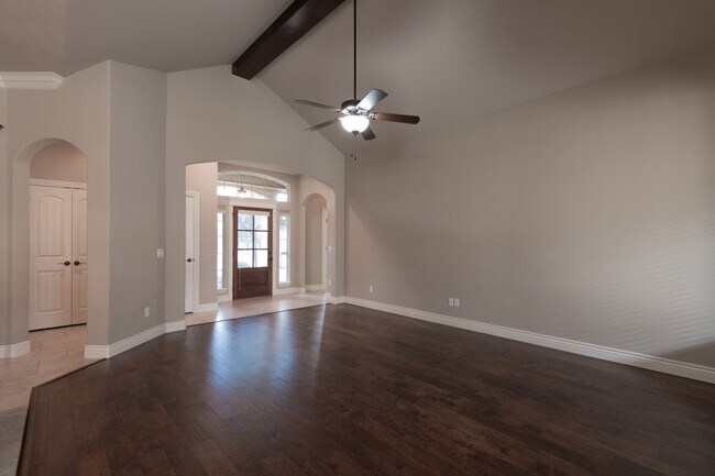 Building Photo - 2124 New Brook Dr
