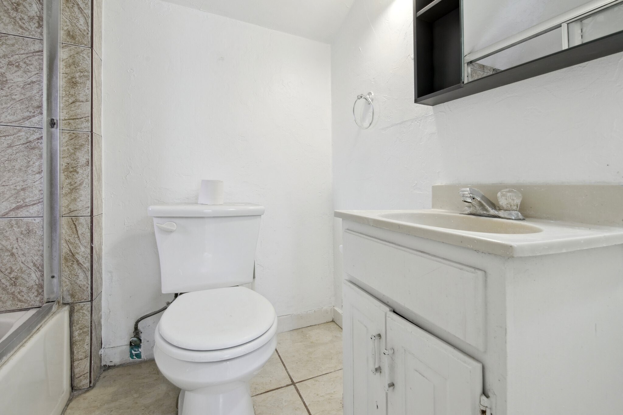 Building Photo - 635 W 53rd St