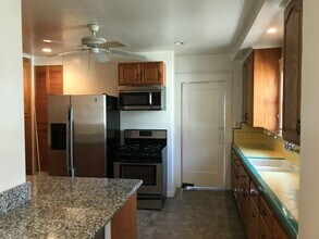 Building Photo - Fenced 3 Bedroom House with Two Car Driveway! Located in the Heart of North Park! In Unit Washer ...