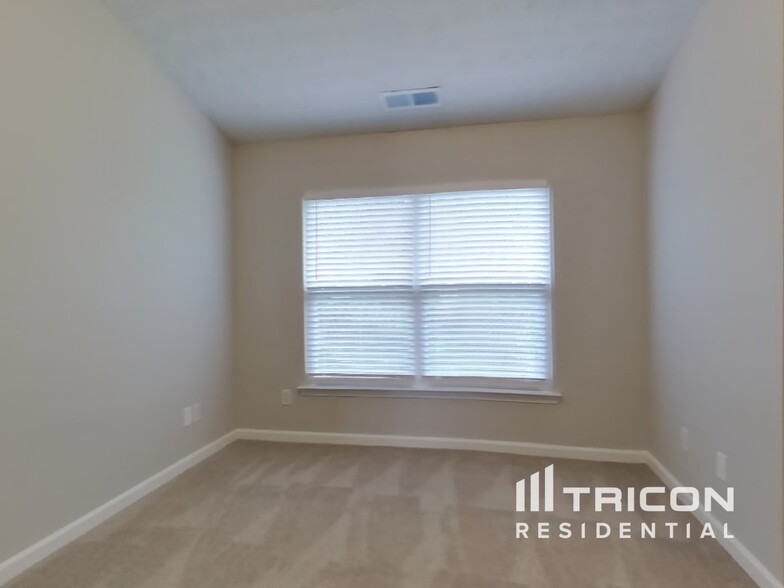 Building Photo - 5534 Somervale Ct