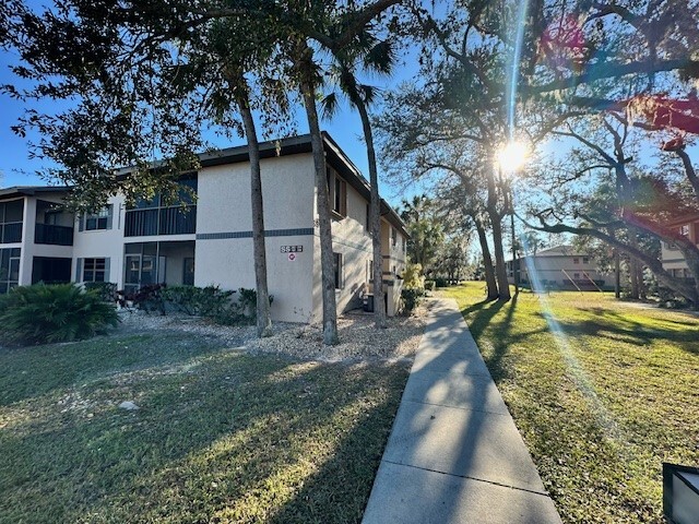 Building Photo - 19505 Quesada Ave